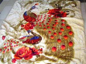 lot 378 image: Golden Bear, Thick deep-nap Peacock Blanket, King size