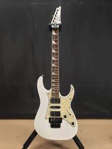 lot 1 image: White Ibanez RG Series RG350DX Electric Guitar w Case