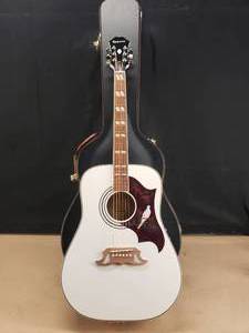 lot 3 image: Beautiful Epiphone Dove Pro Limited Edition Acoustic Electric Guitar w Matching Hard Case