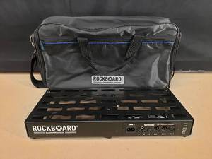 lot 43 image: Warwick Rockboard Pedalboard TRES 3.1 w Gig Bag