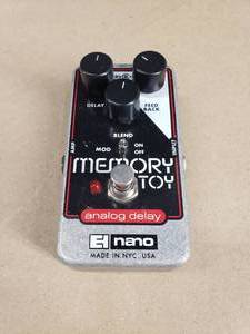lot 110 image: Electro Harmonix Memory Toy Analog Delay