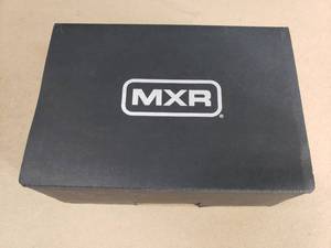 lot 123 image: MXR Clone Looper M303 Pedal
