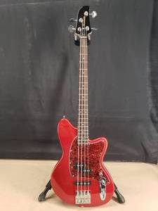 lot 135 image: Ibanez TMB100 Talman Electric Bass