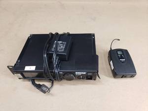 lot 190 image: Shure ULXP4 Wireless Receiver w Shure ULX Bodypack