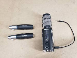 lot 195 image: Samson Satellite IOSUSB Microphone w DAddario Microphone Adaptors