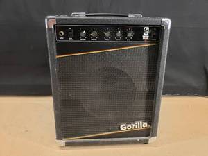 lot 210 image: Vintage Gorilla GB-30 Guitar Amp