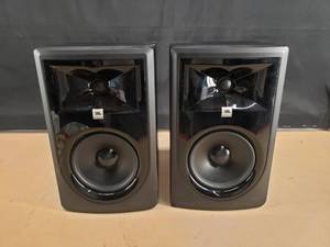 lot 366 image: $$$ Pair of JBL Professional 306P MkII 3 Series Powered Studio Monitors