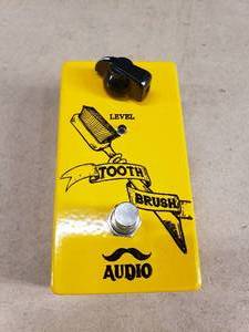 lot 18 image: Mustache Audio Toothbrush Fuzz Pedal