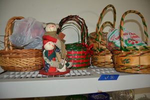 lot 30 image: Baskets and homemade snowman figurine