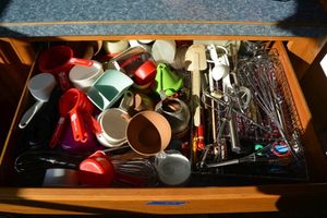 lot 64 image: Measuring scoops, whisks and more