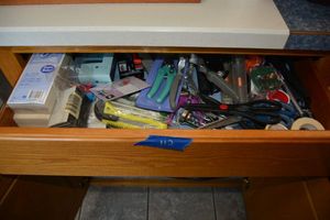 lot 112 image: Misc. items - drawer contents