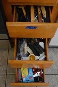 lot 77 image: Kitchen utensils and Misc. tools, see photos