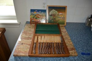 lot 88 image: Kitchen - Marble type cutting board, steak knife set, Barbara Furstenhofer ceramic tiles