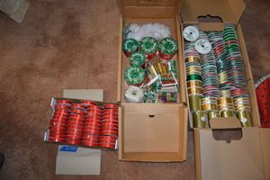 lot 175 image: 3 boxes of Christmas ribbon