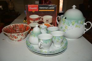 lot 169 image: WEIDEN tea set, Campbells soup collector mug set, and orange splatter bowl