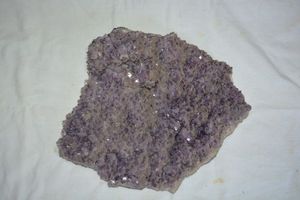 lot 149 image: Purple Geode - about 12x10