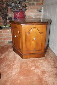 lot 138 image: Vintage hexagon shape side table, see photos