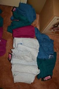 lot 312 image: Ladies Medium size sweats (still with tags)