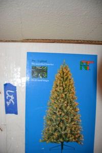 lot 327 image: Pre-lit Christmas tree