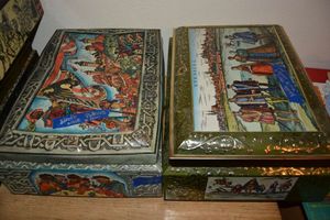lot 243 image: Needlework supplies and patterns