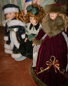 lot 285 image: Porcelain dolls - 3 total