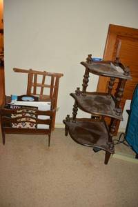 lot 446 image: Corner 3 tier stand and magazine rack