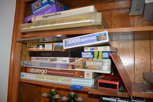 lot 416 image: Board games and puzzles
