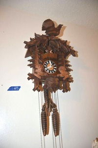 lot 413 image: Cuckoo clock, see photos