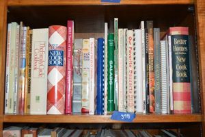 lot 398 image: Recipe books