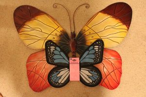 lot 439 image: Metal Butterfly art - 26 tall, and Satin butterfly wings