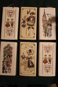 lot 445 image: Ceramic decorations