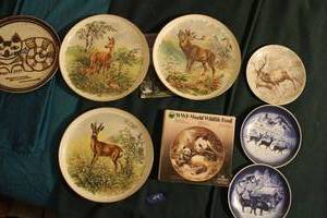 lot 447 image: Collector plates