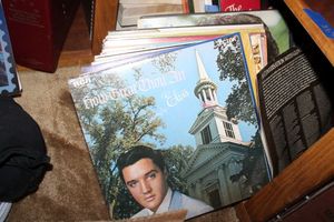 lot 370 image: LP Album Records