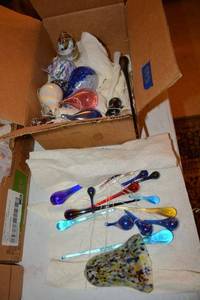 lot 508 image: Glass blown items
