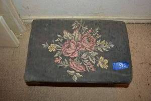 lot 595 image: Vintage electric foot warmer stool