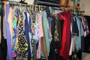 lot 546 image: Misc. clothes (some still have tags)