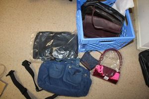lot 547 image: Purses and bags