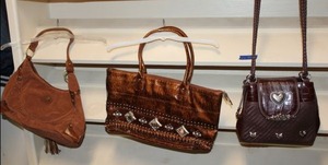 lot 560 image: Purses