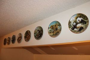 lot 594 image: Wildlife collector plates - Heinrich World Wildlife Fund
