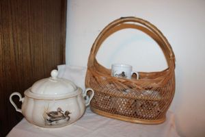 lot 617 image: Duck dish set. Mugs marked mads stage D2 Denmark, Soup tureen marked Weiden Marie-Luise W.Germany