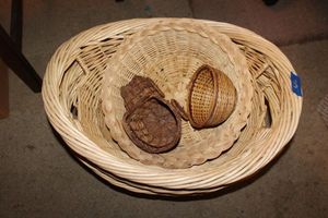 lot 616 image: Wicker baskets