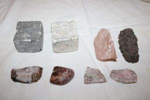 lot 611 image: Mineral rocks