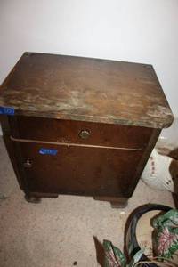 lot 612 image: Vintage cabinet only