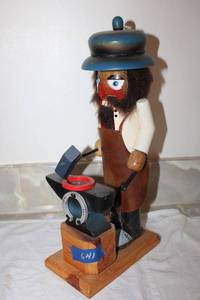 lot 641 image: Nutcracker blacksmith