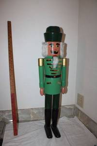 lot 654 image: Large Nutcracker about 32tall - Green soldier