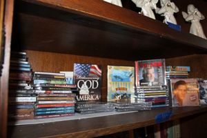 lot 669 image: CDs