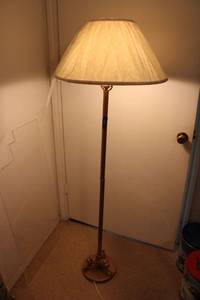 lot 691 image: Floor lamp