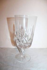 lot 702 image: Glassware - Diamond cut Gorham Crystal Stemware King Edward pattern - Set of 8