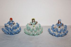 lot 719 image: Set of 3 Dresden Porcelain Women figurines in lace dresses - 3-4 tall