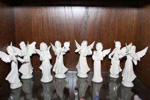 lot 730 image: Set of 8 Dresden porcelain angel figurines